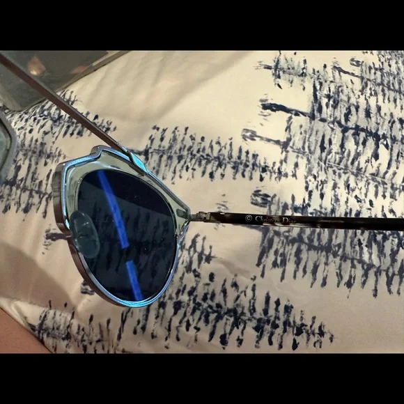 Dior So Real Sunglasses in Light Blue/Havana. 100% authentic & lightly worn - Picture 4 of 4